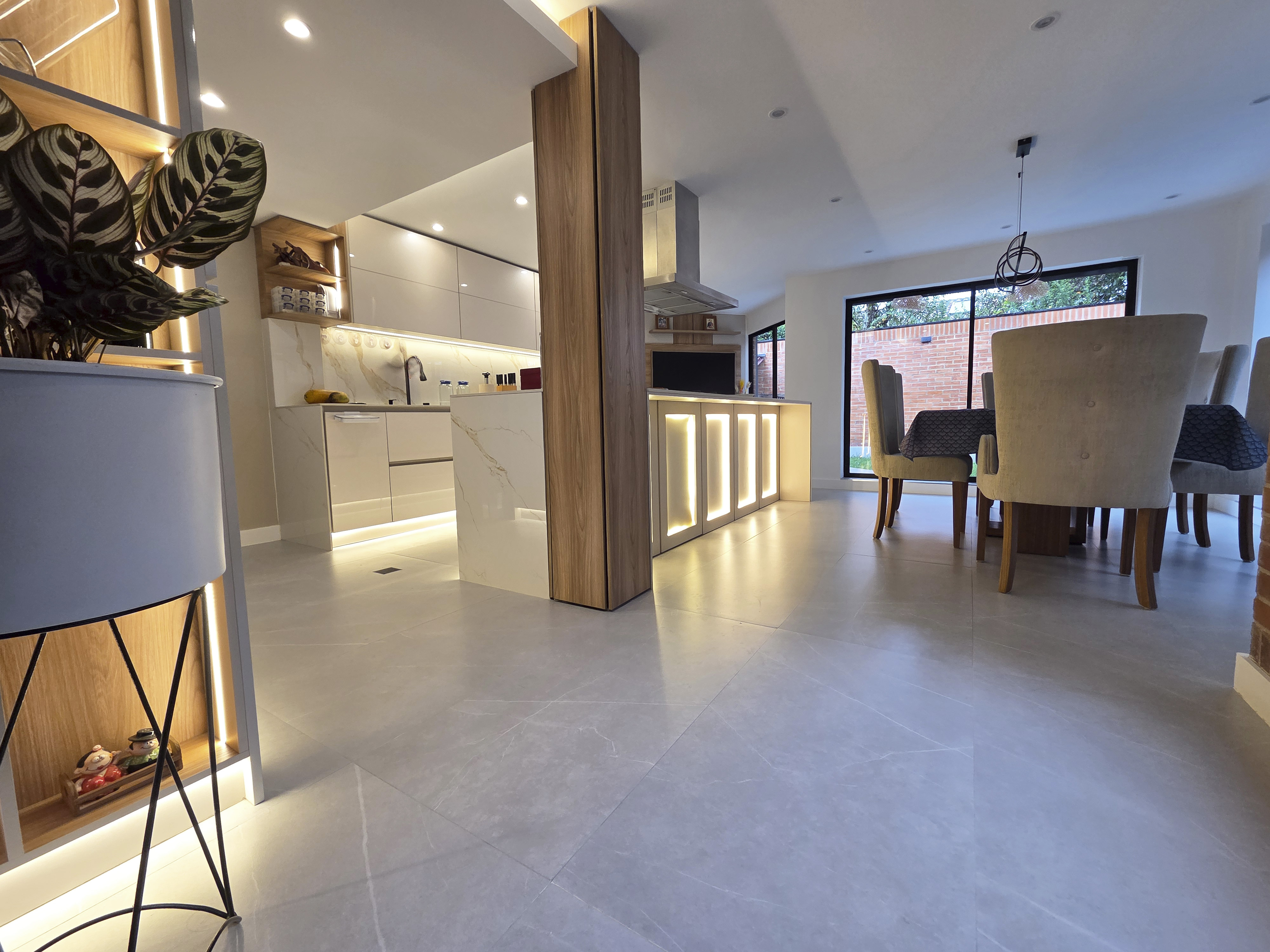 Casa en venta en Cerros De Suba, Bogotá · foto 2 de 18