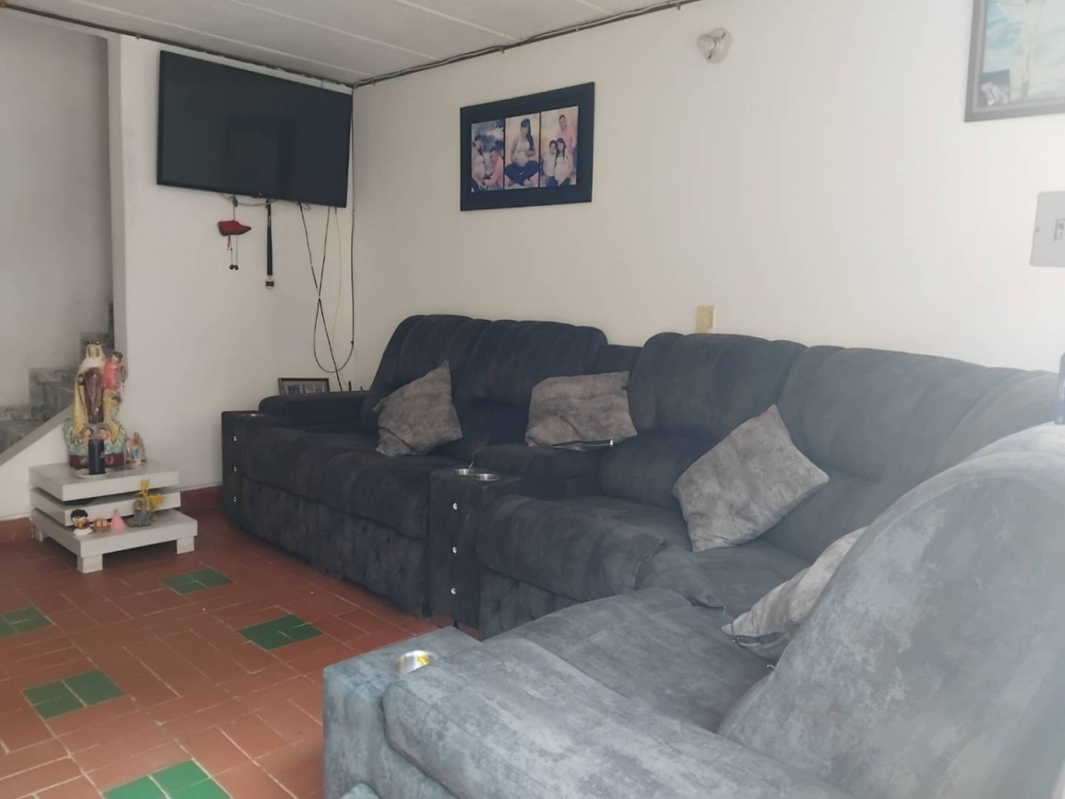Casa en venta en Suba Compartir, Bogotá · foto 2 de 21