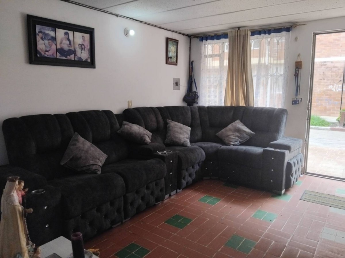 Casa en venta en Suba Compartir, Bogotá · foto 3 de 21
