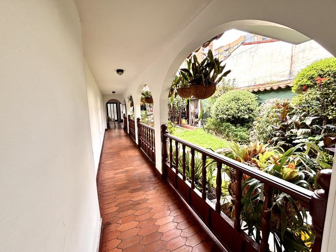 Casa de 3 alcobas en venta en Los Cedros, Bogotá, 340 m² · foto 7 de 24