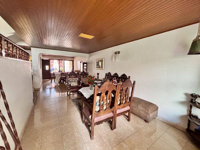 Casa de 3 alcobas en venta en Los Cedros, Bogotá, 340 m² · foto 12 de 24