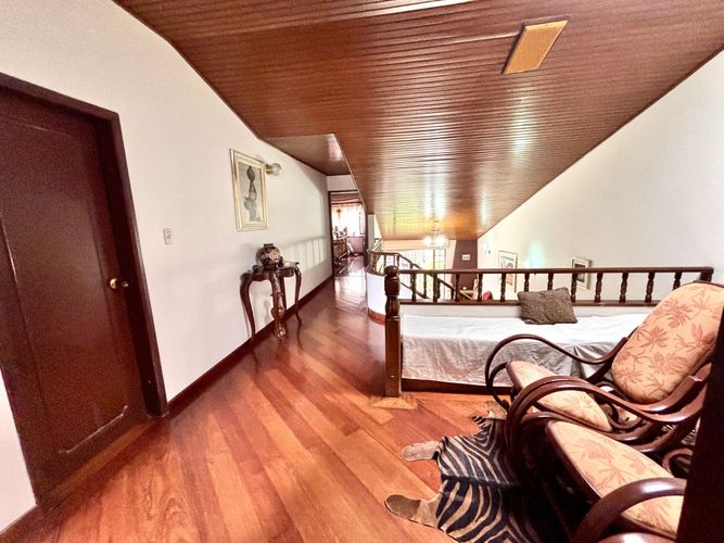 Casa de 3 alcobas en venta en Los Cedros, Bogotá, 340 m² · foto 23 de 24
