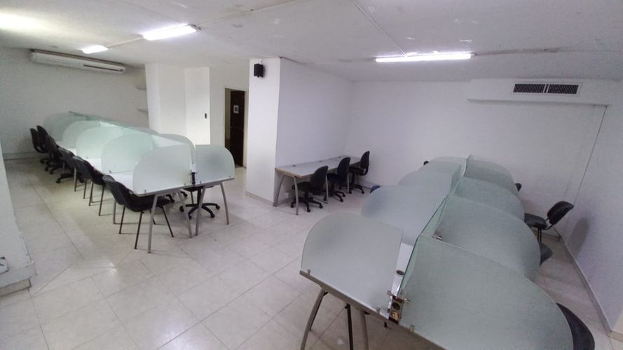 Oficina en arriendo en Versalles, Cali, 329 m² · foto 11 de 24