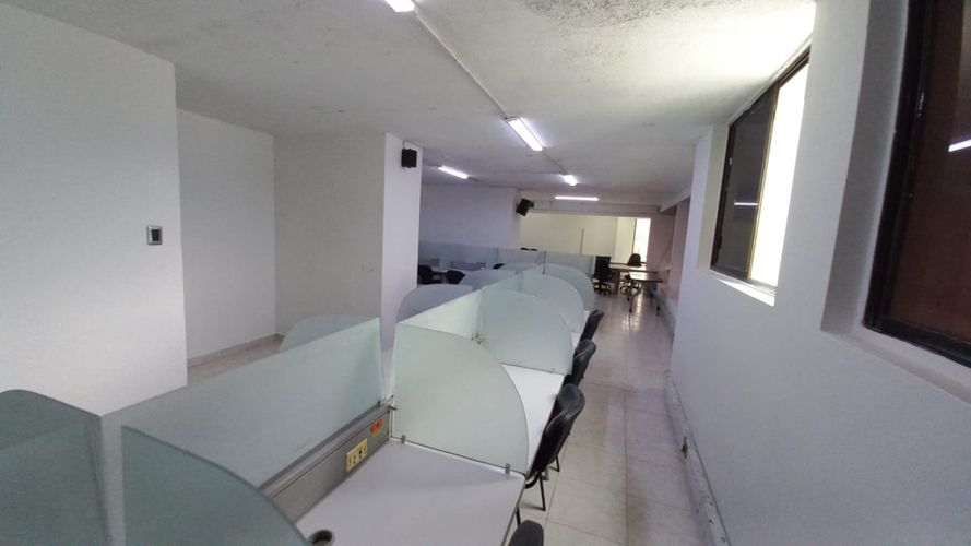 Oficina en arriendo en Versalles, Cali, 329 m² · foto 12 de 24