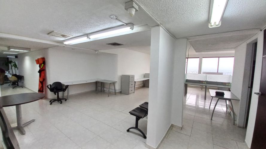 Oficina en arriendo en Versalles, Cali, 329 m² · foto 18 de 24