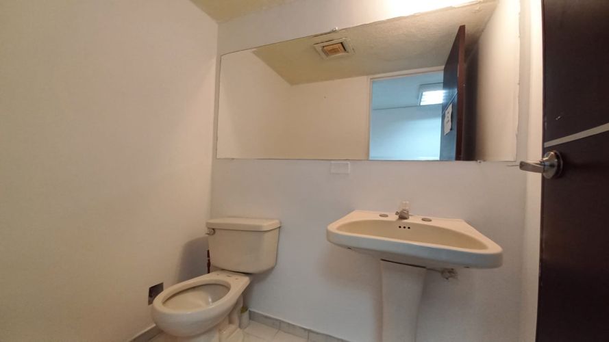 Oficina en arriendo en Versalles, Cali, 329 m² · foto 24 de 24
