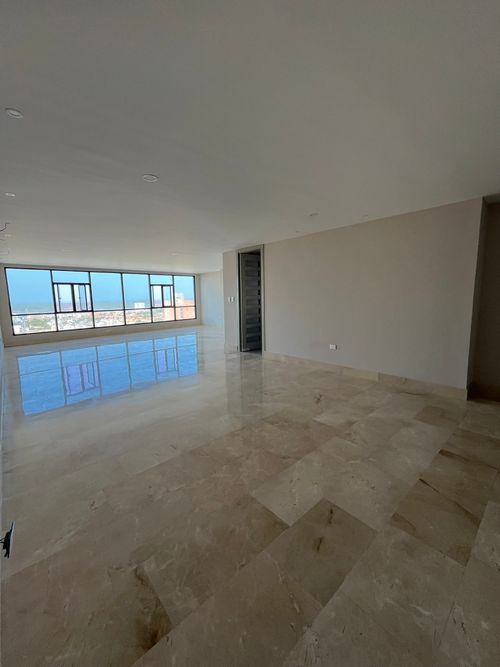 Apartamento de 3 alcobas en venta en El Castillo, Barranquilla, 264 m² · foto 2 de 19