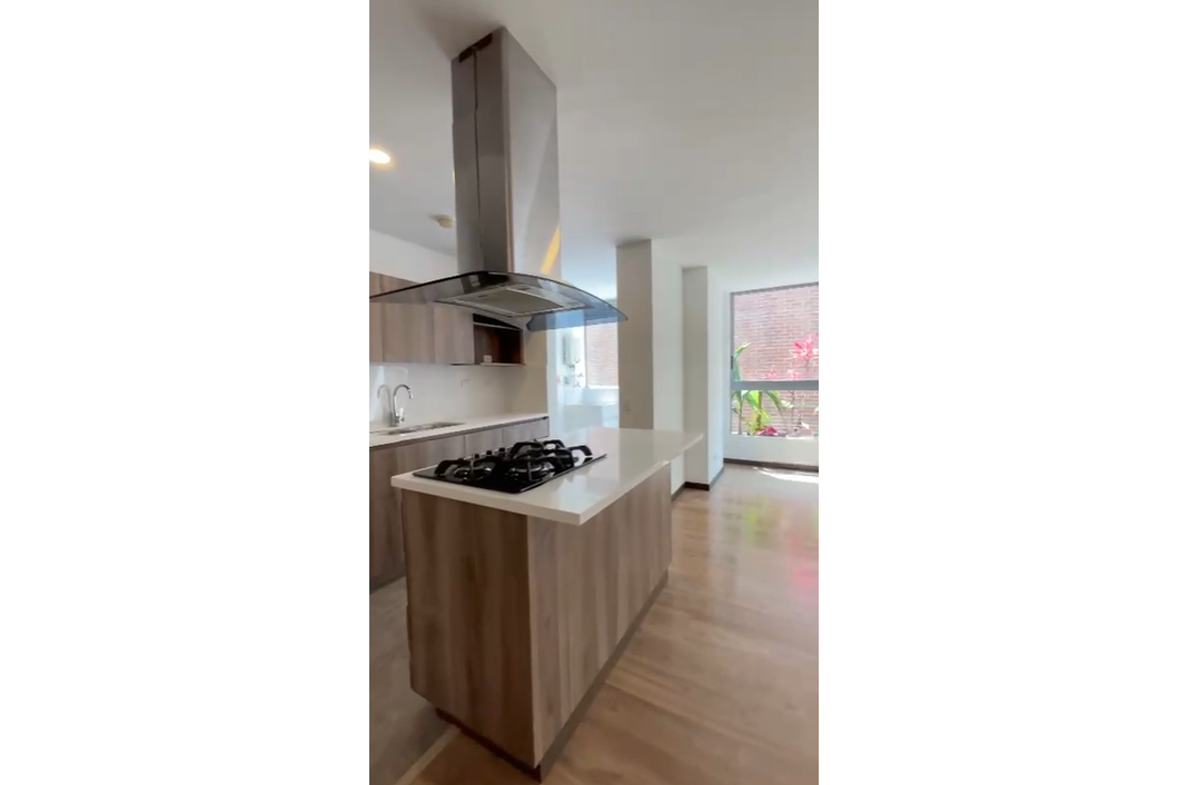 Apartamento en venta en Loma Del Esmeraldal, Envigado · foto 6 de 22