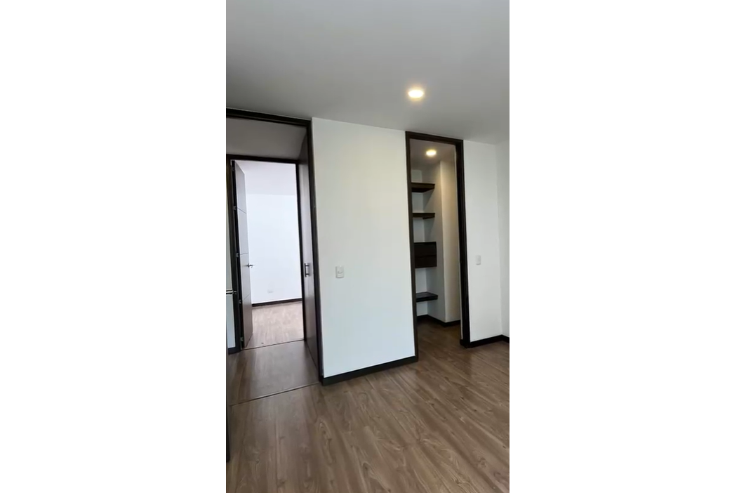Apartamento en venta en Loma Del Esmeraldal, Envigado · foto 17 de 22