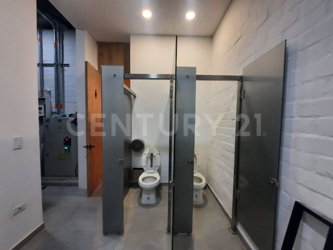 Local en arriendo en El Peñon, Cali, 9 m² · foto 9 de 16