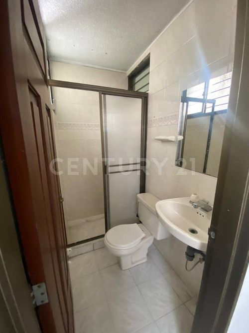 Casa de 11 alcobas en venta en Primero De Mayo, Cali, 371 m² · foto 16 de 24
