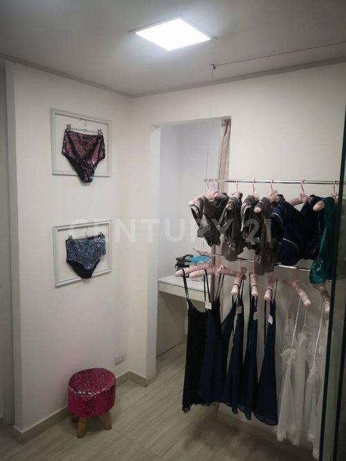 Local en venta en Unicentro Cali, Cali, 27 m² · foto 5 de 9