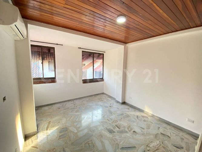 Casa de 4 alcobas en venta en Nueva Tequendama, Cali, 237 m² · foto 10 de 24