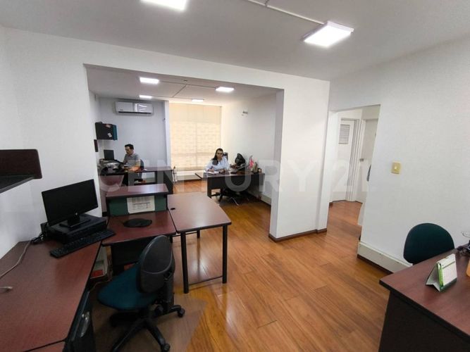 Oficina en arriendo en Santa Monica, Cali, 216 m² · foto 10 de 24