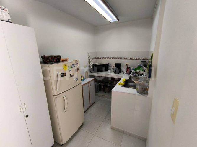 Oficina en arriendo en Santa Monica, Cali, 216 m² · foto 18 de 24