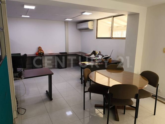 Oficina en arriendo en Santa Monica, Cali, 216 m² · foto 23 de 24