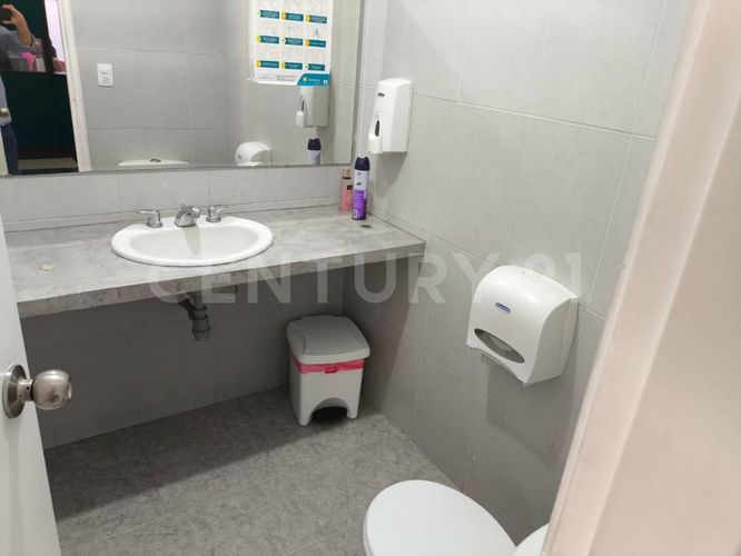 Oficina en arriendo en Santa Monica, Cali, 216 m² · foto 24 de 24