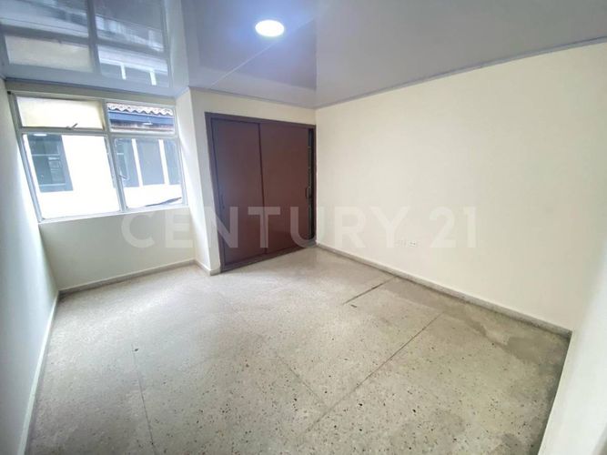 Oficina en venta en Santa Monica, Cali, 293 m² · foto 13 de 23