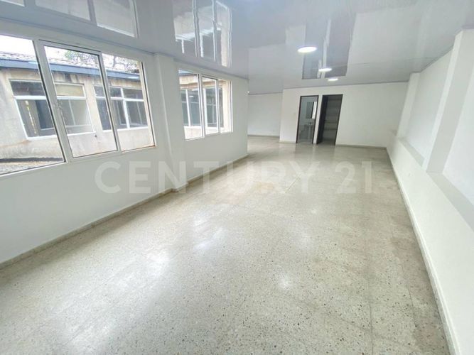Oficina en venta en Santa Monica, Cali, 293 m² · foto 16 de 23