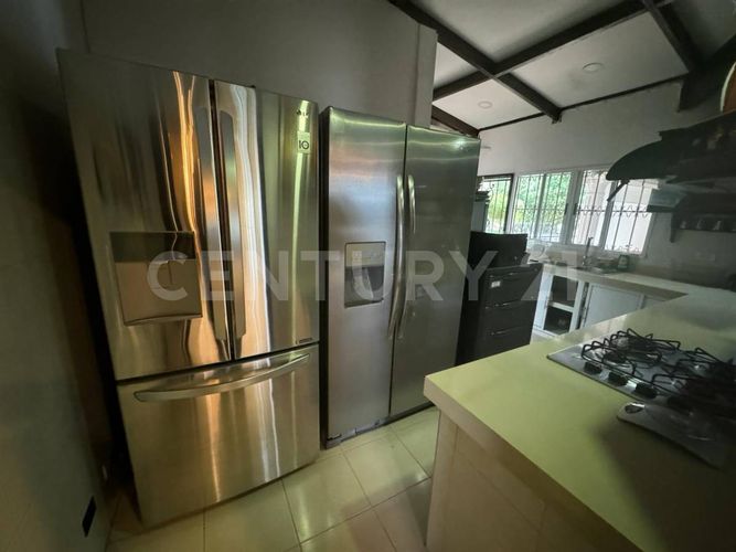 Casa de 4 alcobas en venta en Bellavista, Cali, 400 m² · foto 7 de 24