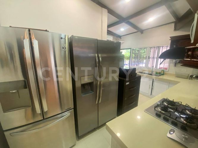 Casa de 4 alcobas en venta en Bellavista, Cali, 400 m² · foto 9 de 24