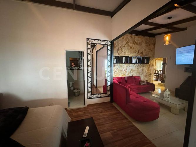 Casa de 4 alcobas en venta en Bellavista, Cali, 400 m² · foto 13 de 24