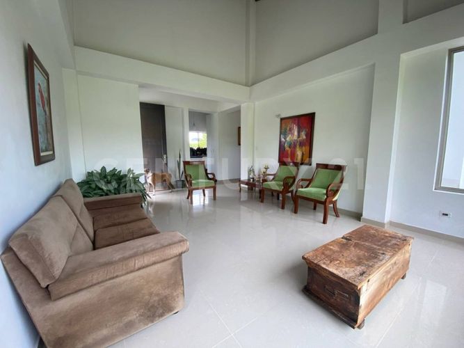 Casa de 5 alcobas en venta en Verde Horizonte, Jamundí, 261 m² · foto 2 de 23