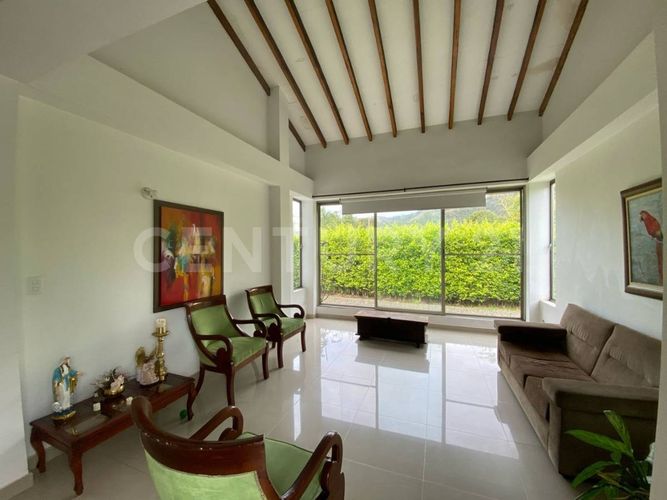 Casa de 5 alcobas en venta en Verde Horizonte, Jamundí, 261 m² · foto 5 de 23
