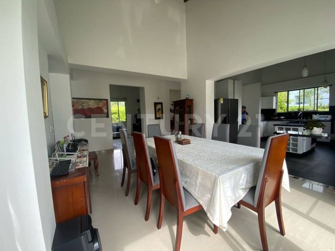 Casa de 5 alcobas en venta en Verde Horizonte, Jamundí, 261 m² · foto 8 de 23