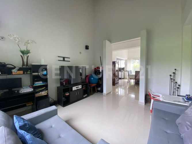 Casa de 5 alcobas en venta en Verde Horizonte, Jamundí, 261 m² · foto 12 de 23