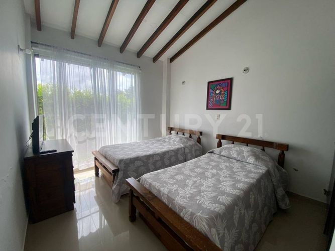 Casa de 5 alcobas en venta en Verde Horizonte, Jamundí, 261 m² · foto 16 de 23