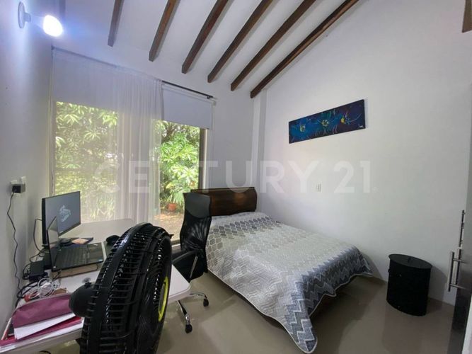 Casa de 5 alcobas en venta en Verde Horizonte, Jamundí, 261 m² · foto 19 de 23