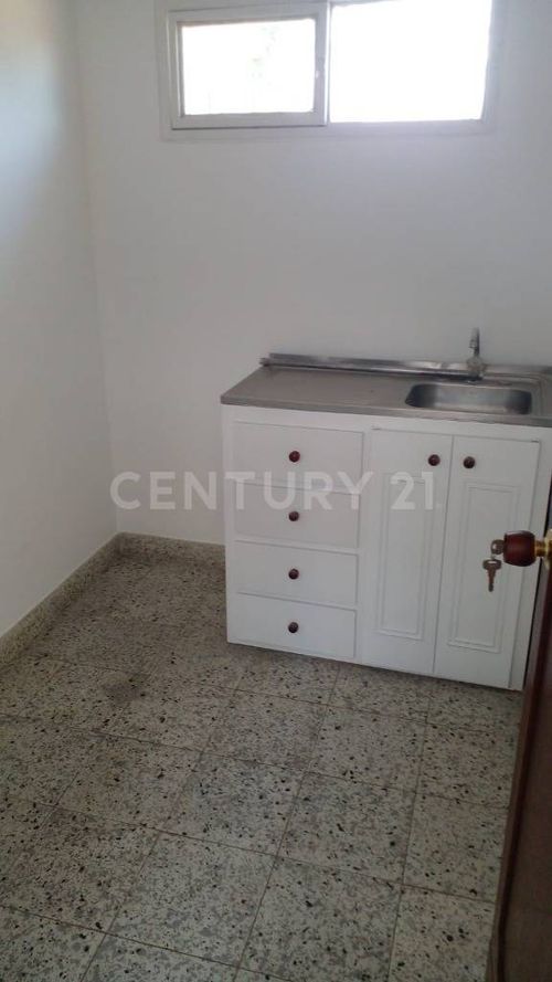 Casa de 12 alcobas en venta en La Esmeralda, Cali, 350 m² · foto 3 de 16