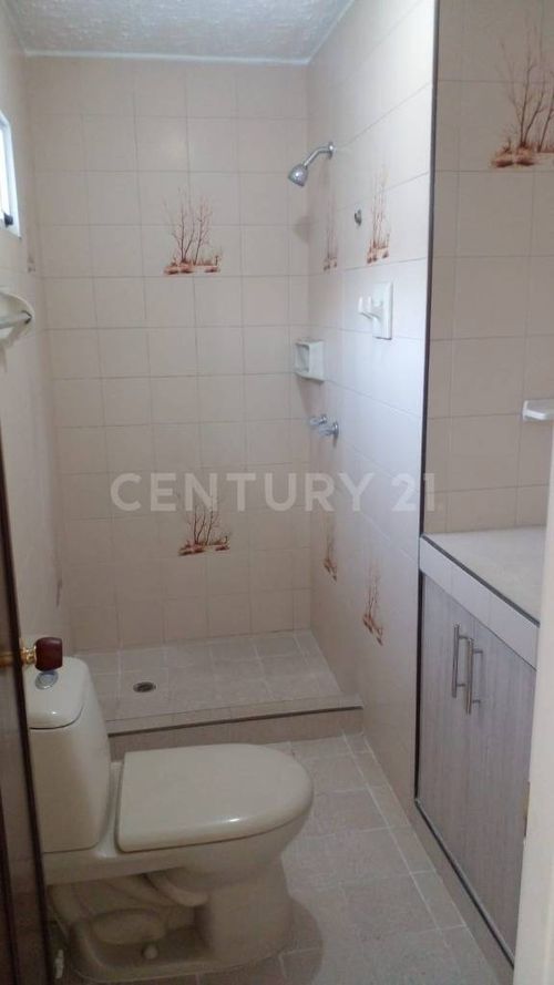 Casa de 12 alcobas en venta en La Esmeralda, Cali, 350 m² · foto 10 de 16
