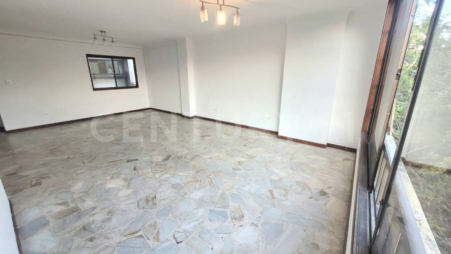 Apartamento de 5 alcobas en venta en Granada, Cali, 189 m² · foto 2 de 16