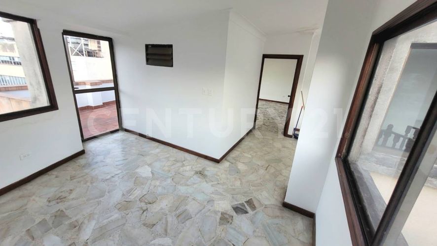 Apartamento de 5 alcobas en venta en Granada, Cali, 189 m² · foto 3 de 16