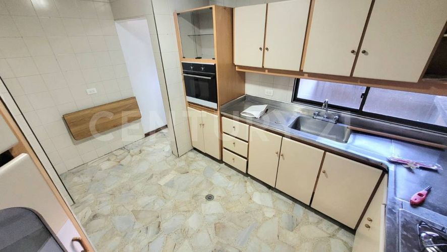 Apartamento de 5 alcobas en venta en Granada, Cali, 189 m² · foto 9 de 16