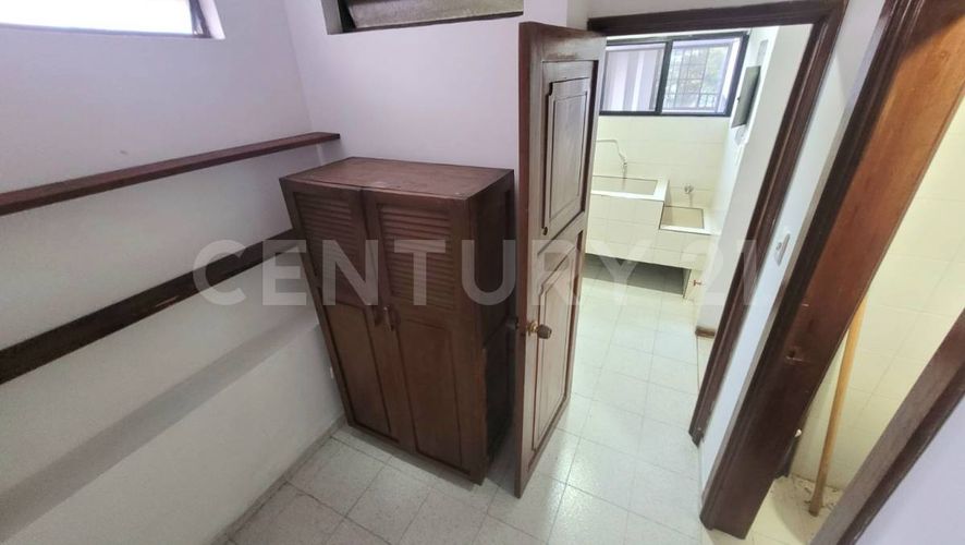 Apartamento de 5 alcobas en venta en Granada, Cali, 189 m² · foto 15 de 16