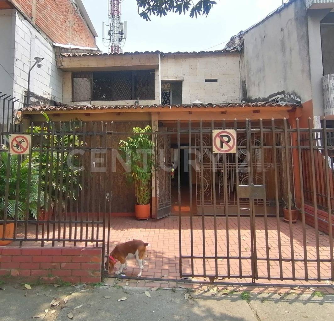 Casa en Venta en Urbanizacion la merced, Cali