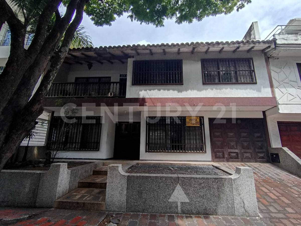 Casa en Venta en Sector cañaveralejo guadalupe, Cali