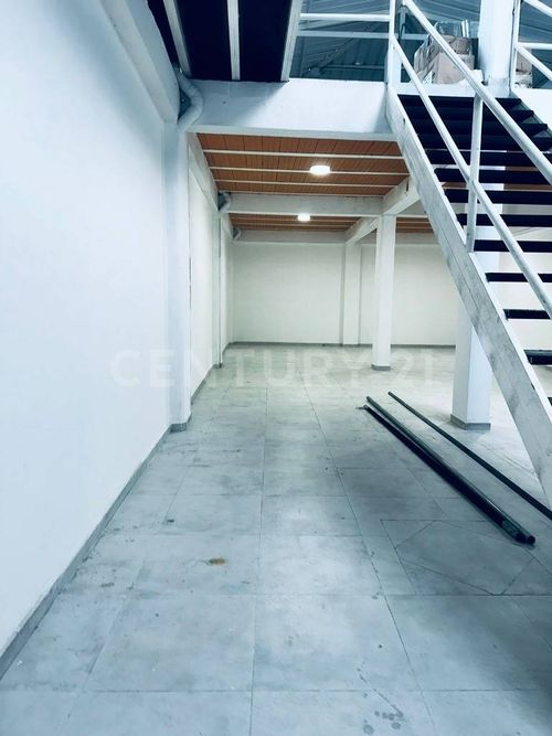 Bodega en venta en Obrero, Cali, 360 m² · foto 2 de 23