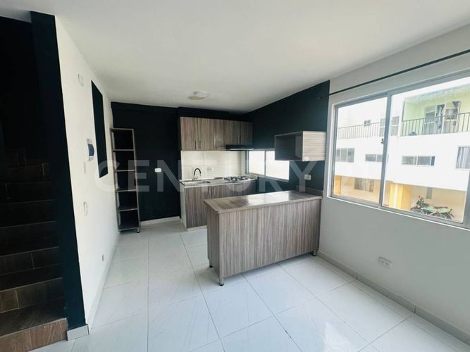 Apartamento de 3 alcobas en venta en Riveras Del Rosario, Jamundí, 58 m² · foto 2 de 21