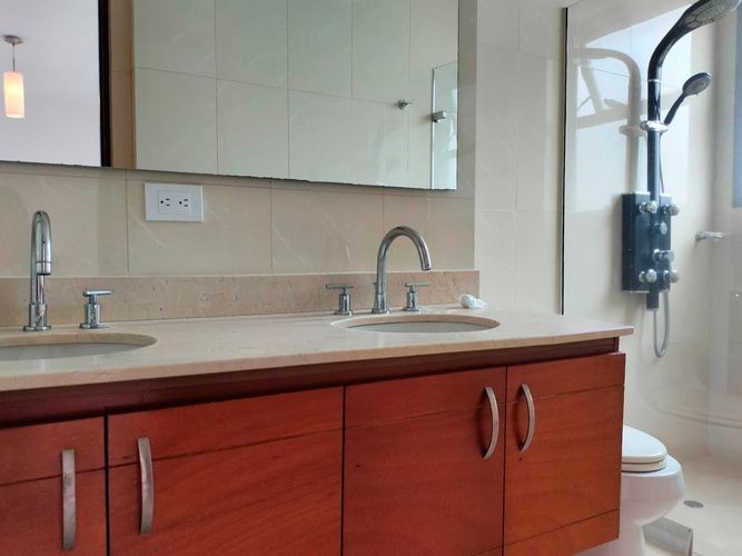 Apartamento de 3 alcobas en arriendo en El Poblado, Medellín, 134 m² · foto 17 de 17