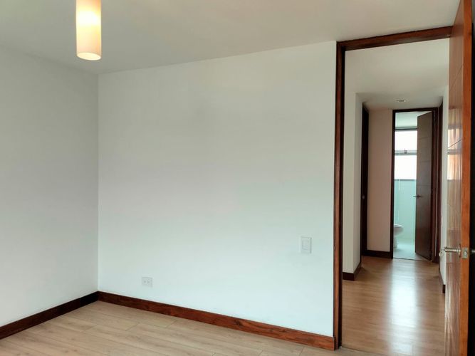 Apartamento de 3 alcobas en arriendo en El Poblado, Medellín, 134 m² · foto 7 de 17
