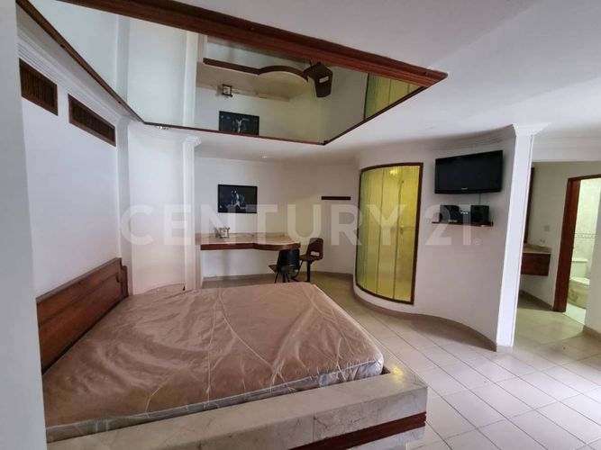 Edificio en venta en Pance, Cali · foto 8 de 19
