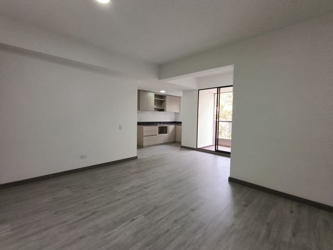Apartamento de 3 alcobas en arriendo en Vía Las Palmas, Medellín, 77 m² · foto 2 de 20