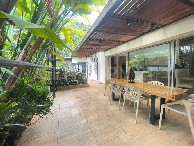 Casa de 4 alcobas en venta en La Morada, Jamundí, 340 m² · foto 2 de 23