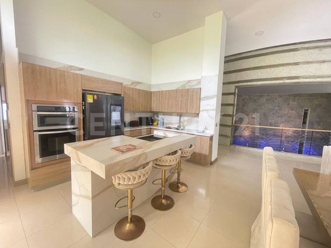 Casa de 4 alcobas en venta en La Morada, Jamundí, 340 m² · foto 6 de 23
