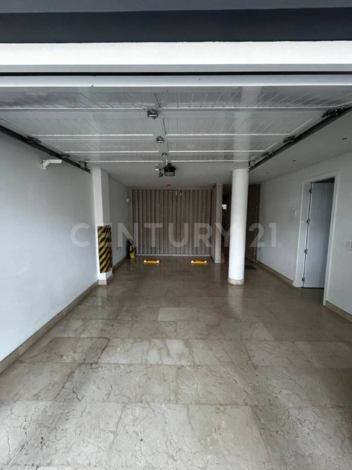 Casa de 10 alcobas en venta en Pampa Linda, Cali, 600 m² · foto 3 de 23