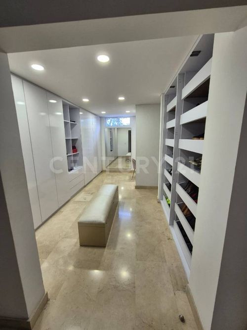 Casa de 10 alcobas en venta en Pampa Linda, Cali, 600 m² · foto 14 de 23